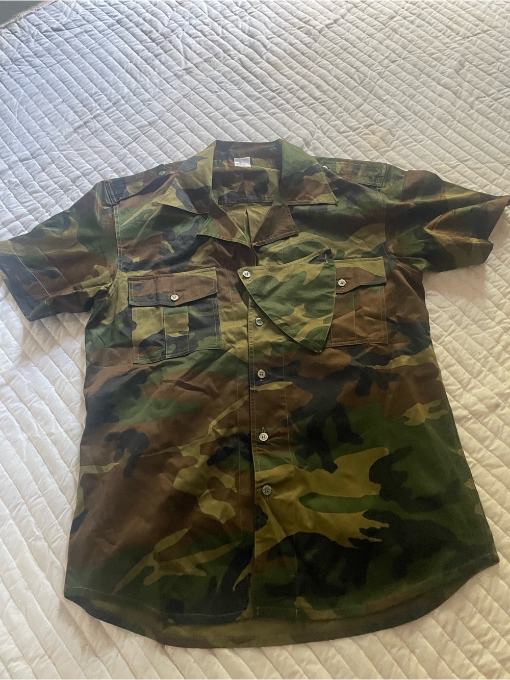 Men's Short-Sleeve Woodland Camo Shirt Jacket - Green Camo